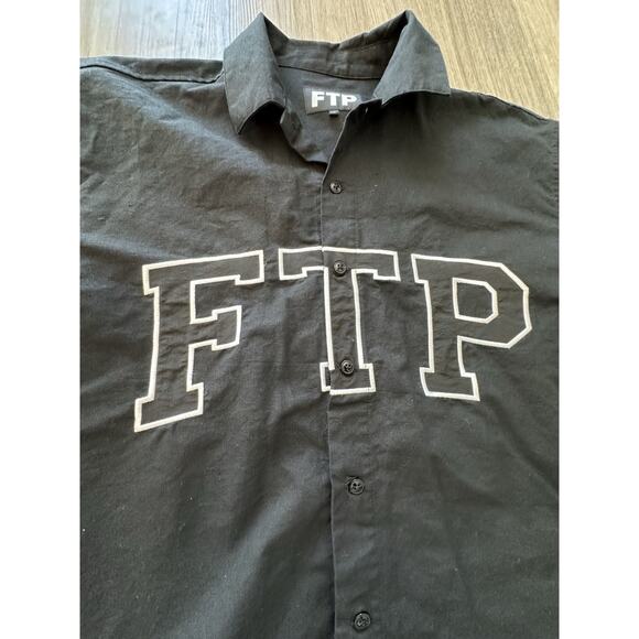 FTP Arch Logo Button Up Black Shirt (2021) Size Medium - Picture 2 of 3